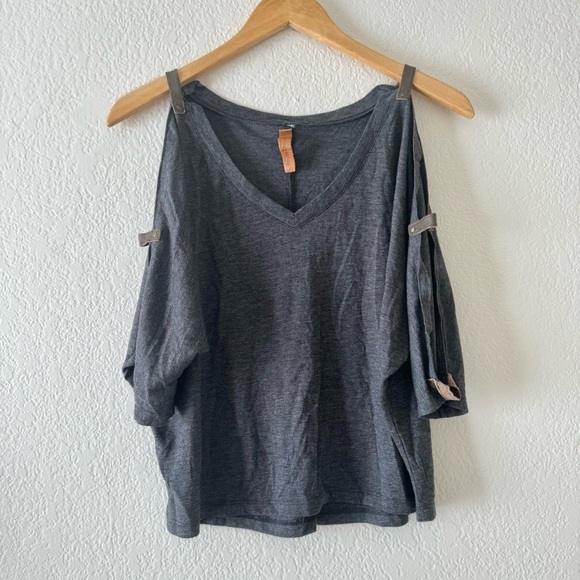 Salva eshop handmade top with leather straps - Picture 1 of 4
